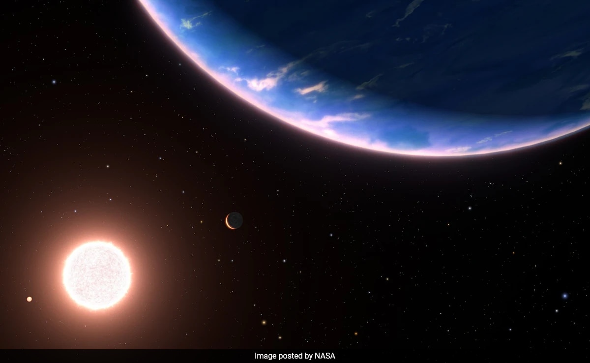 NASA's Hubble Telescope Detects Water Vapour In Small Exoplanet's Atmosphere